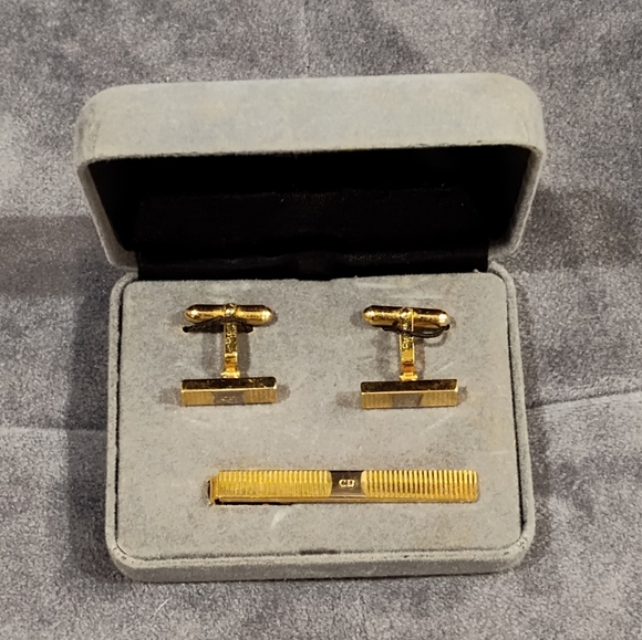Christian Dior Cufflinks & Tie Clip Set - Picture 2 of 5